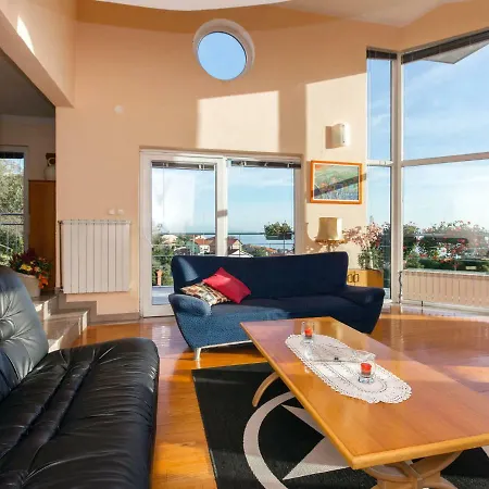 Bella Vista-5 By Interhome