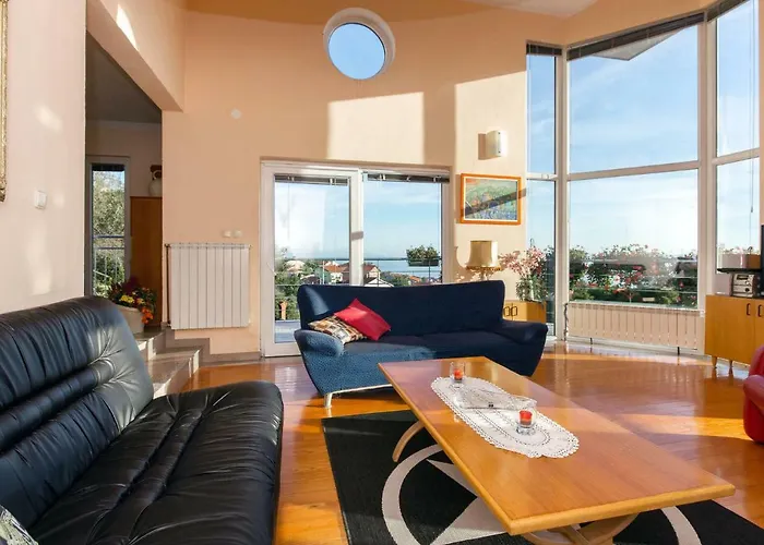 Bella Vista-5 By Interhome